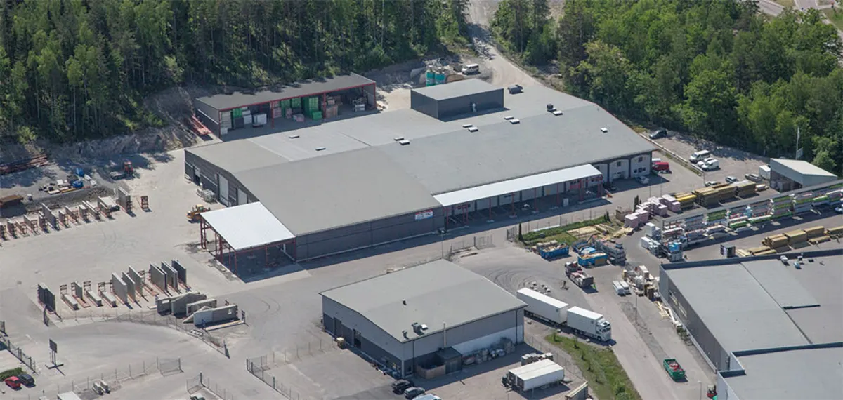 Kilenkrysset AB säljer sin prefabfabrik Kilen Prefab AB till K-Fastigheter och inleder samtidigt ett samarbete med K-Fast Holding AB 2